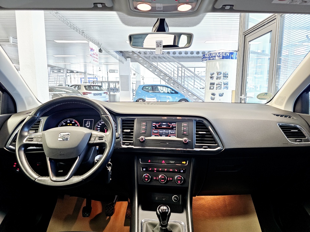 Seat Ateca  bei Hoffmann Automobile in Wolfsburg kaufen und sofort mitnehmen - Bild 5