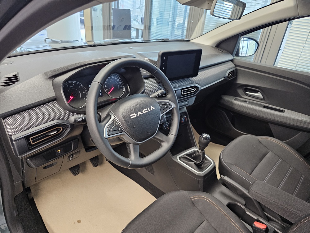 Dacia Sandero  bei Hoffmann Automobile in Wolfsburg kaufen und sofort mitnehmen - Bild 15