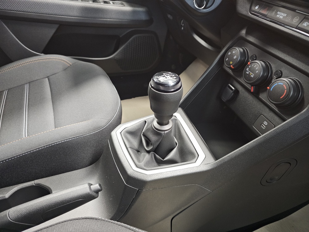 Dacia Sandero  bei Hoffmann Automobile in Wolfsburg kaufen und sofort mitnehmen - Bild 6