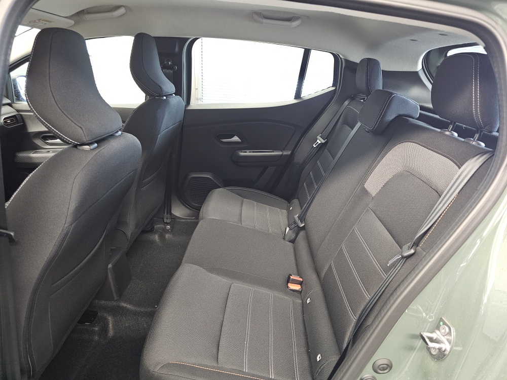 Dacia Sandero  bei Hoffmann Automobile in Wolfsburg kaufen und sofort mitnehmen - Bild 4