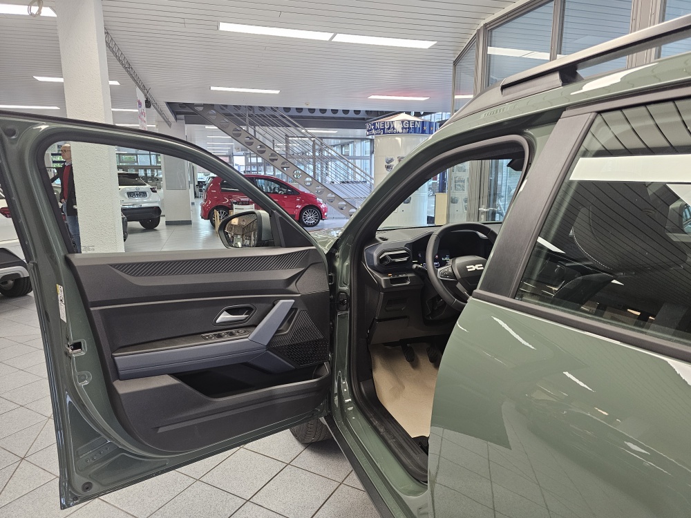 Dacia Duster  bei Hoffmann Automobile in Wolfsburg kaufen und sofort mitnehmen - Bild 12