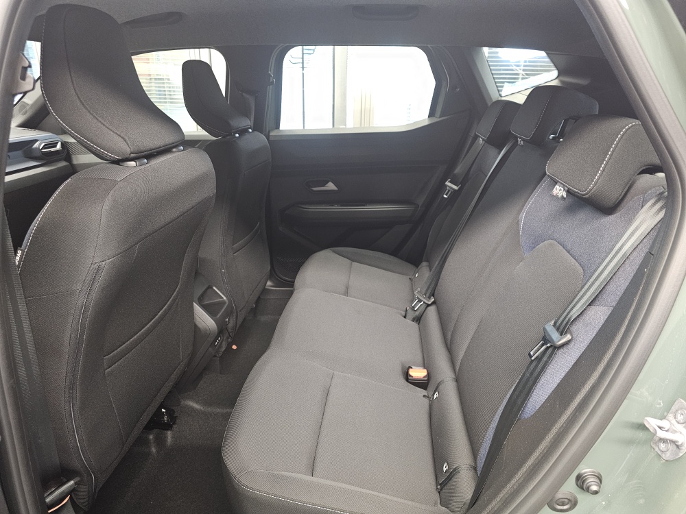 Dacia Duster  bei Hoffmann Automobile in Wolfsburg kaufen und sofort mitnehmen - Bild 4