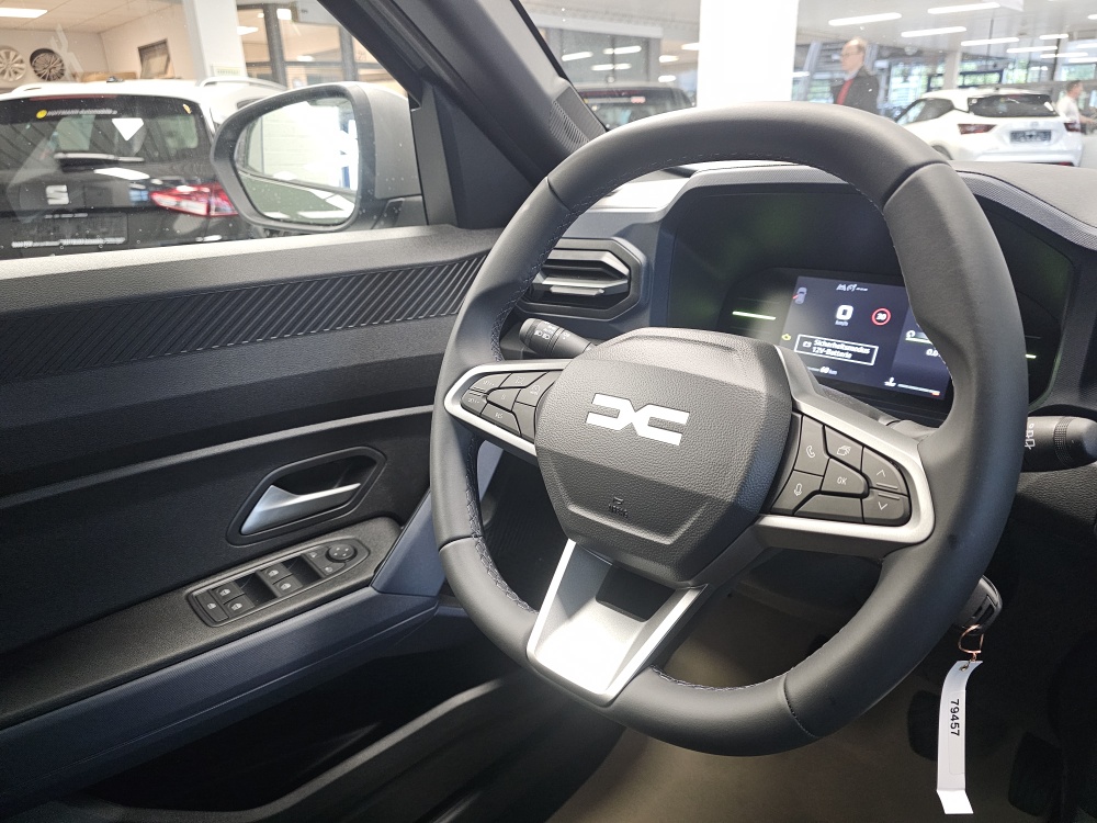 Dacia Duster  bei Hoffmann Automobile in Wolfsburg kaufen und sofort mitnehmen - Bild 6