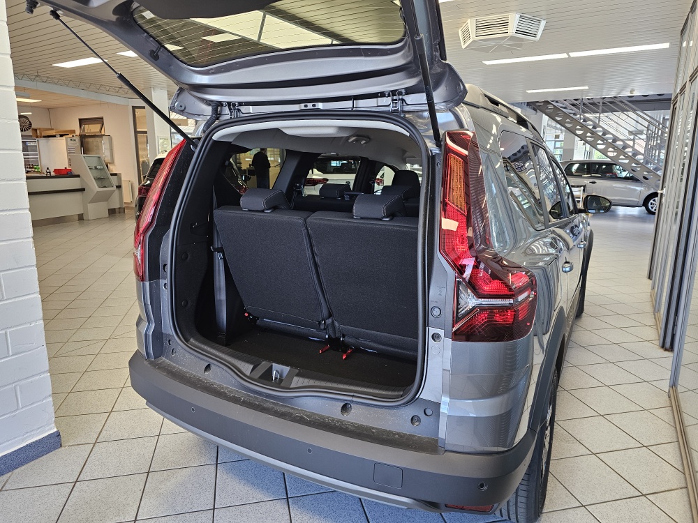 Dacia Jogger  bei Hoffmann Automobile in Wolfsburg kaufen und sofort mitnehmen - Bild 2