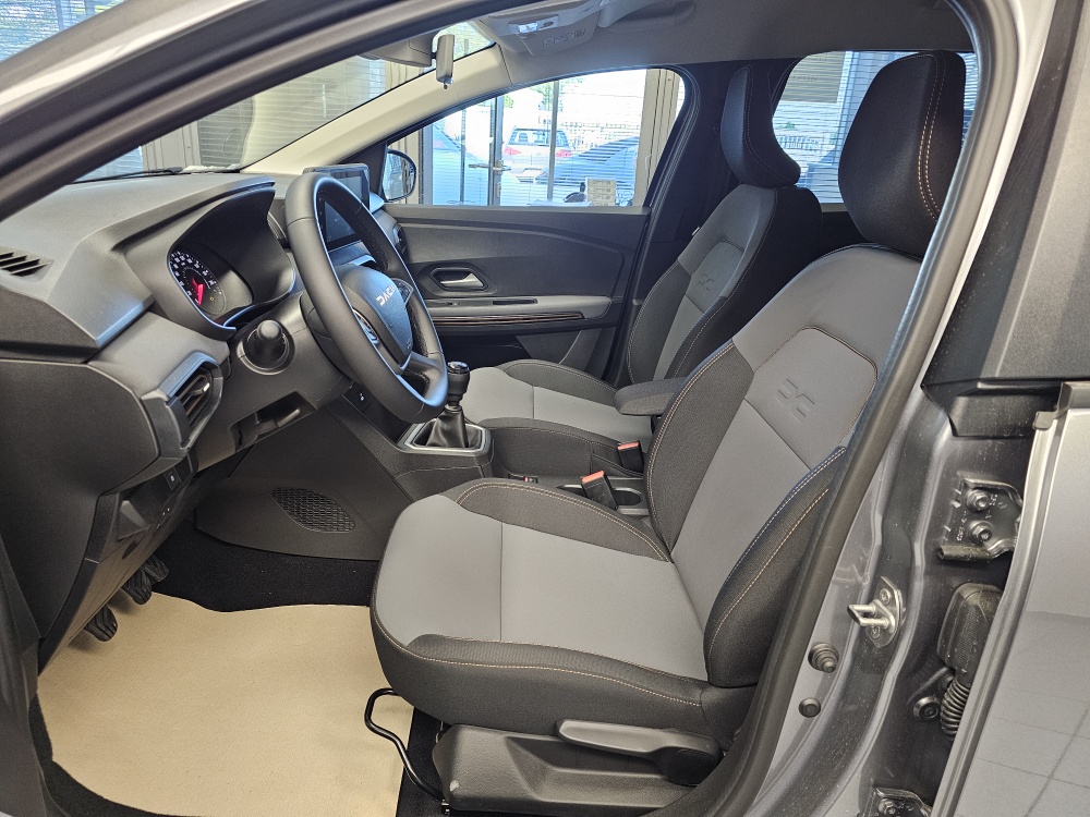 Dacia Jogger  bei Hoffmann Automobile in Wolfsburg kaufen und sofort mitnehmen - Bild 13