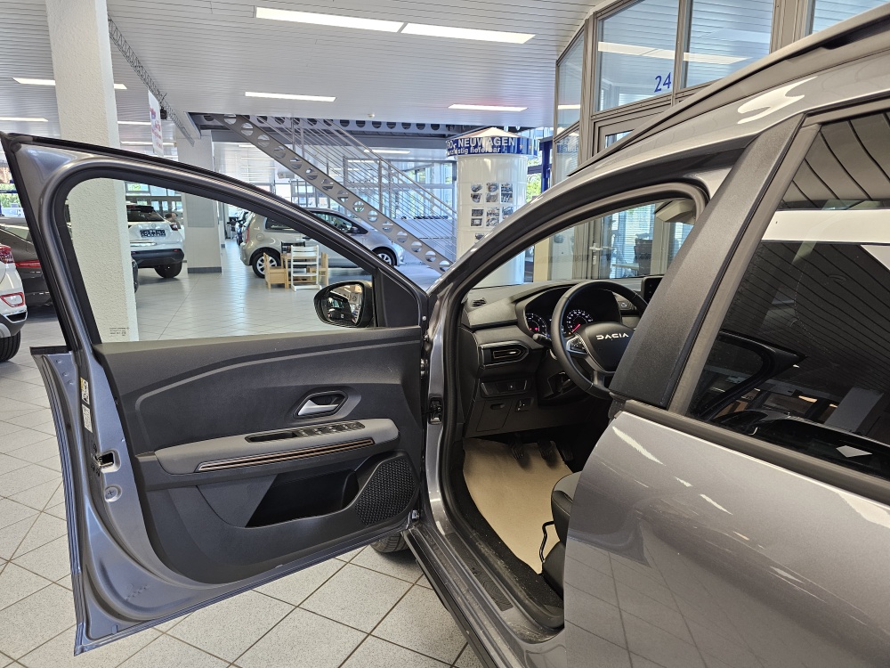 Dacia Jogger  bei Hoffmann Automobile in Wolfsburg kaufen und sofort mitnehmen - Bild 14