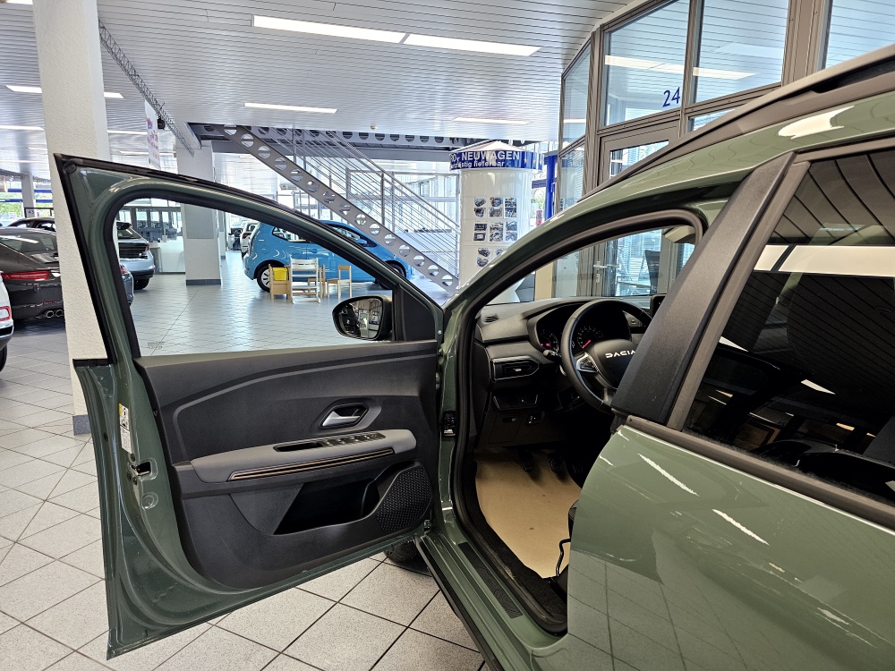 Dacia Jogger  bei Hoffmann Automobile in Wolfsburg kaufen und sofort mitnehmen - Bild 18