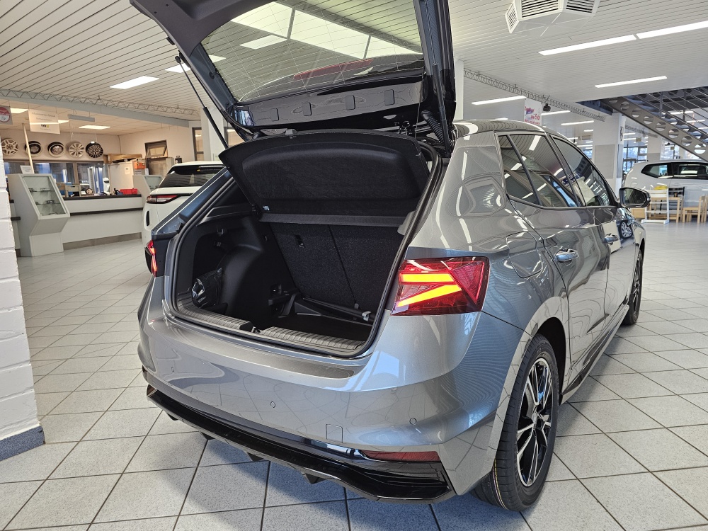 Skoda Fabia  bei Hoffmann Automobile in Wolfsburg kaufen und sofort mitnehmen - Bild 2