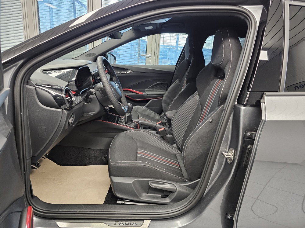 Skoda Fabia  bei Hoffmann Automobile in Wolfsburg kaufen und sofort mitnehmen - Bild 23