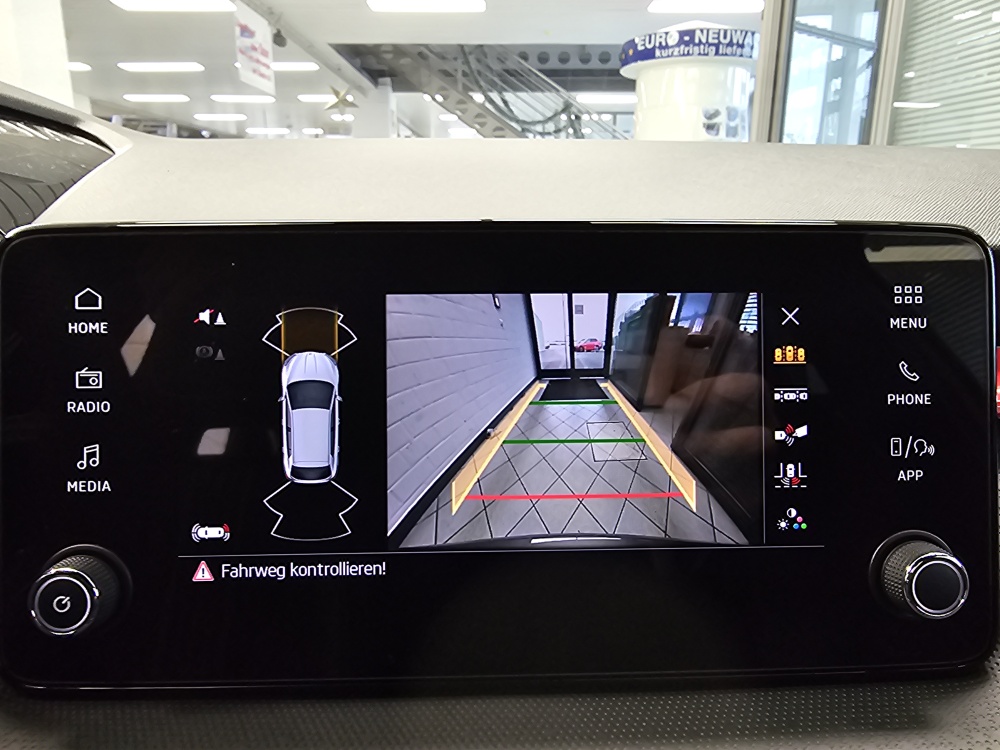 Skoda Fabia  bei Hoffmann Automobile in Wolfsburg kaufen und sofort mitnehmen - Bild 16