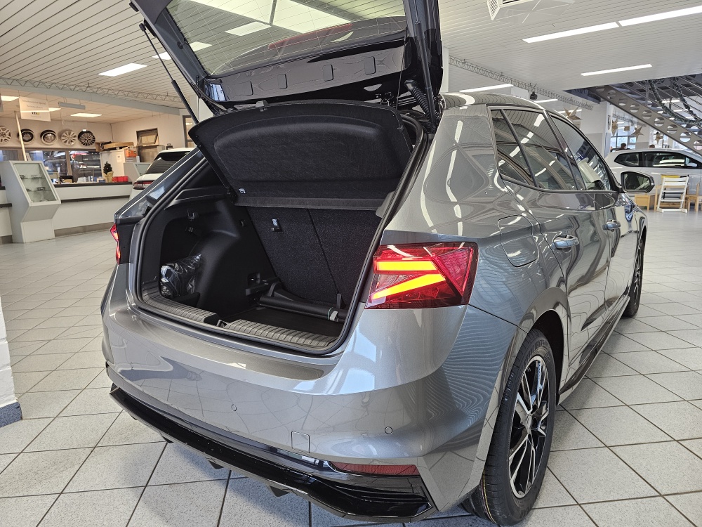 Skoda Fabia  bei Hoffmann Automobile in Wolfsburg kaufen und sofort mitnehmen - Bild 2