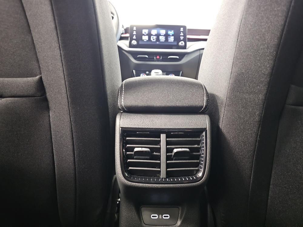 Skoda Fabia  bei Hoffmann Automobile in Wolfsburg kaufen und sofort mitnehmen - Bild 5