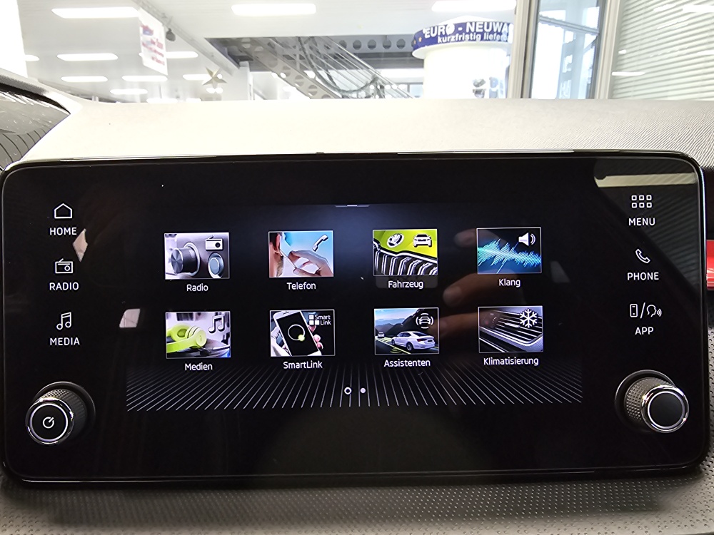 Skoda Fabia  bei Hoffmann Automobile in Wolfsburg kaufen und sofort mitnehmen - Bild 9