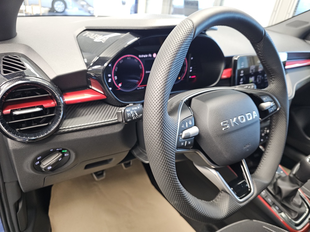 Skoda Fabia  bei Hoffmann Automobile in Wolfsburg kaufen und sofort mitnehmen - Bild 22