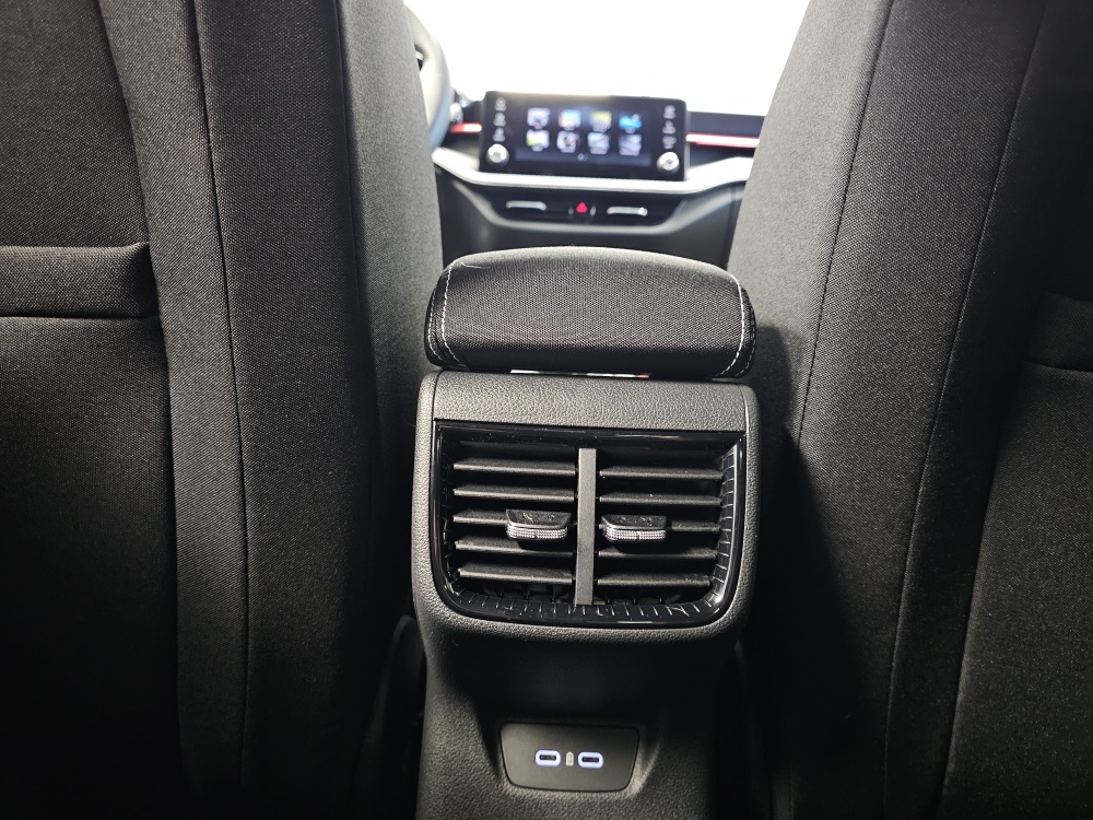 Skoda Fabia  bei Hoffmann Automobile in Wolfsburg kaufen und sofort mitnehmen - Bild 5