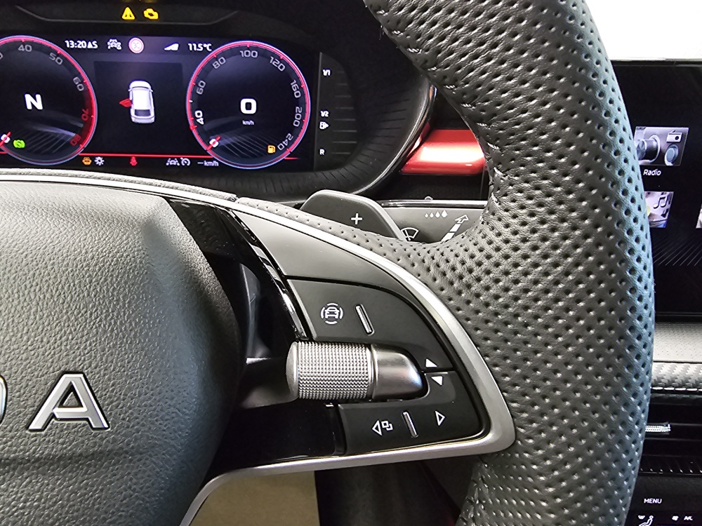 Skoda Fabia  bei Hoffmann Automobile in Wolfsburg kaufen und sofort mitnehmen - Bild 18