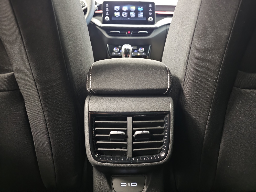 Skoda Fabia  bei Hoffmann Automobile in Wolfsburg kaufen und sofort mitnehmen - Bild 5