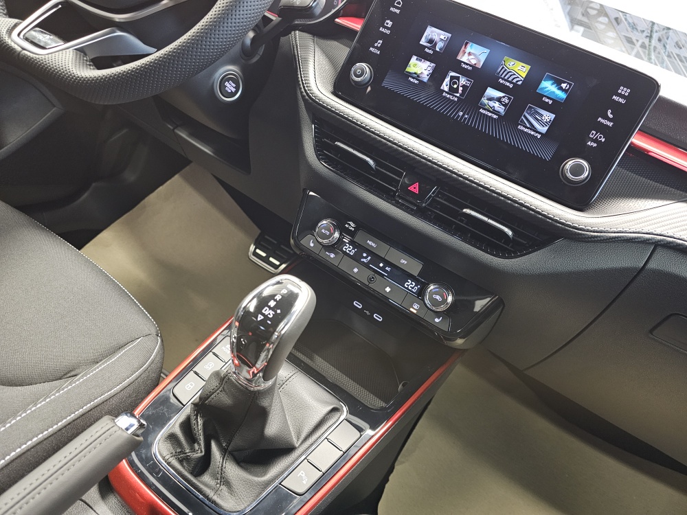 Skoda Fabia  bei Hoffmann Automobile in Wolfsburg kaufen und sofort mitnehmen - Bild 7