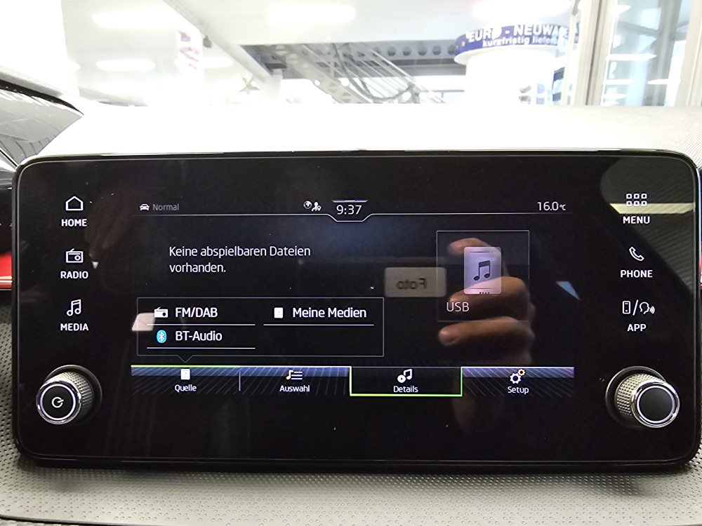 Skoda Fabia  bei Hoffmann Automobile in Wolfsburg kaufen und sofort mitnehmen - Bild 13