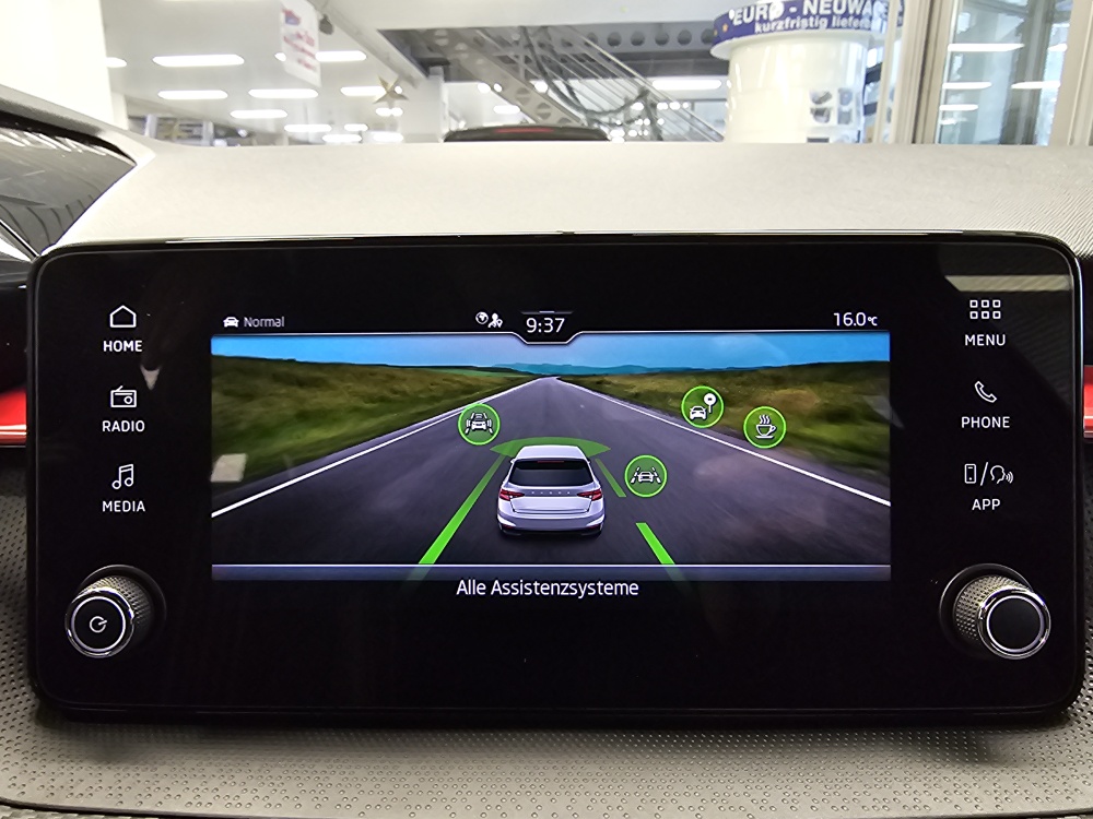 Skoda Fabia  bei Hoffmann Automobile in Wolfsburg kaufen und sofort mitnehmen - Bild 15