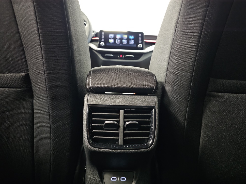 Skoda Fabia  bei Hoffmann Automobile in Wolfsburg kaufen und sofort mitnehmen - Bild 5