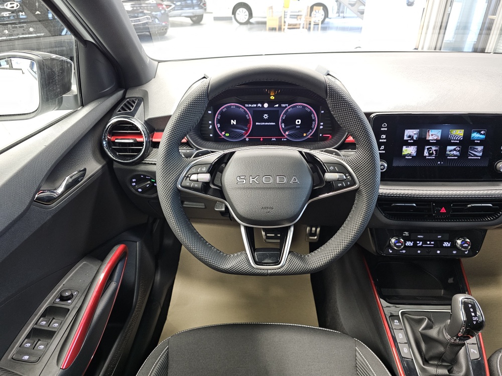 Skoda Fabia  bei Hoffmann Automobile in Wolfsburg kaufen und sofort mitnehmen - Bild 21