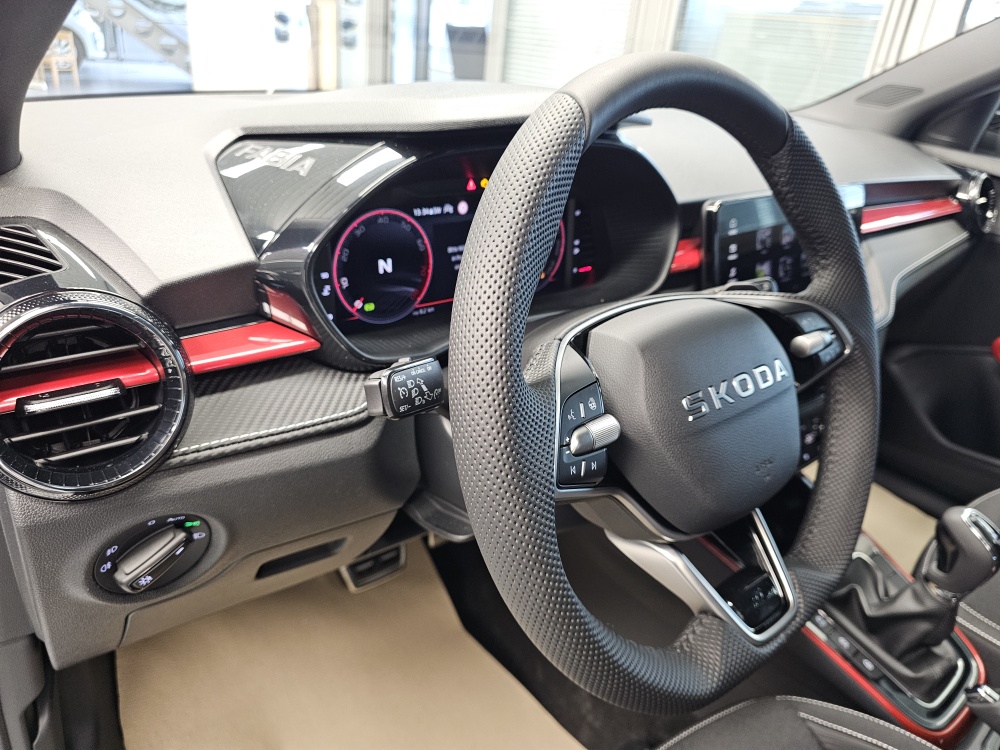 Skoda Fabia  bei Hoffmann Automobile in Wolfsburg kaufen und sofort mitnehmen - Bild 22