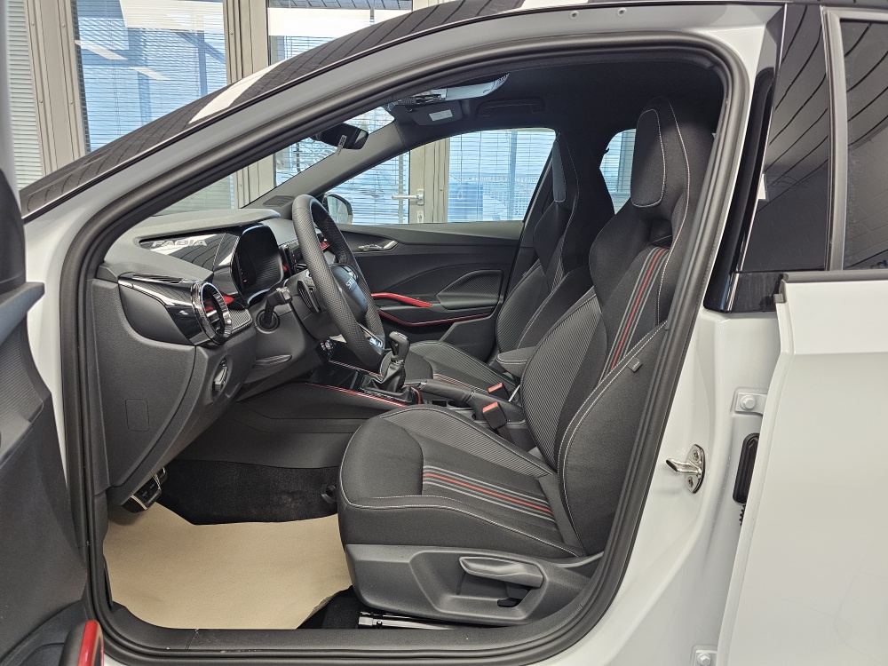 Skoda Fabia  bei Hoffmann Automobile in Wolfsburg kaufen und sofort mitnehmen - Bild 23