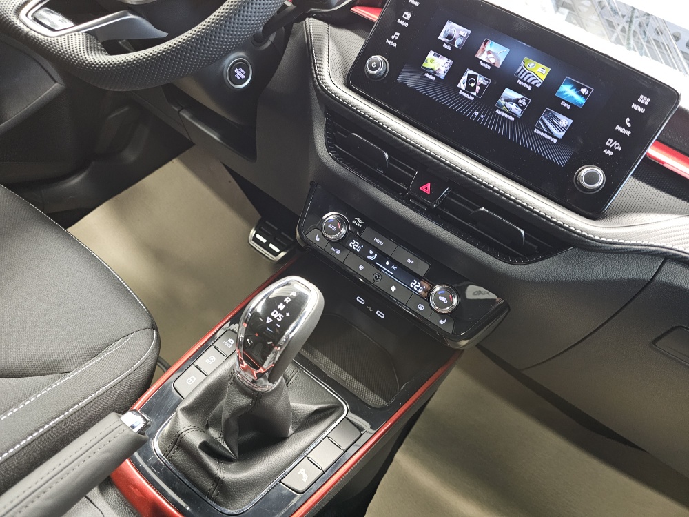 Skoda Fabia  bei Hoffmann Automobile in Wolfsburg kaufen und sofort mitnehmen - Bild 7