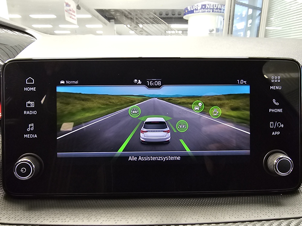 Skoda Fabia  bei Hoffmann Automobile in Wolfsburg kaufen und sofort mitnehmen - Bild 15