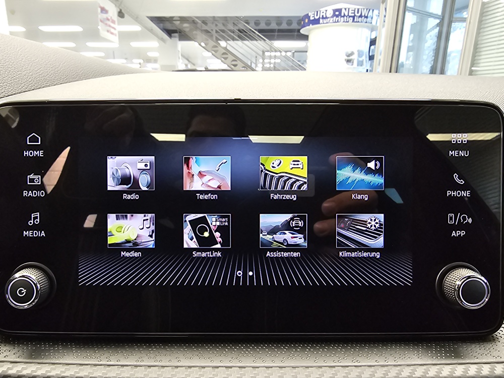 Skoda Kamiq  bei Hoffmann Automobile in Wolfsburg kaufen und sofort mitnehmen - Bild 12