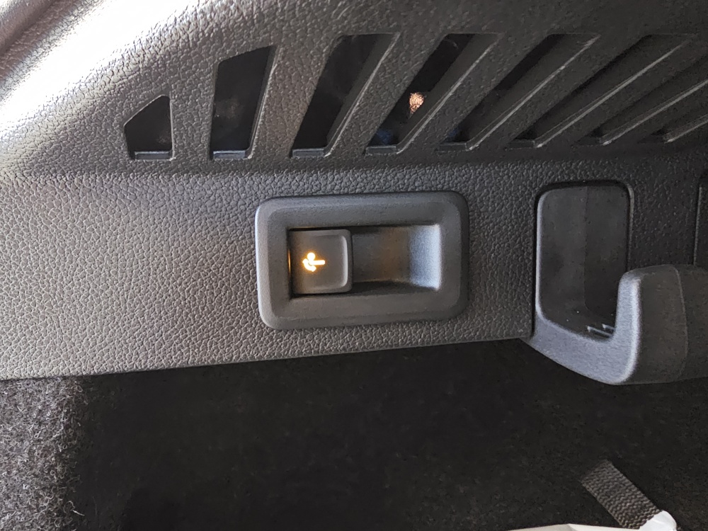 Skoda Kamiq  bei Hoffmann Automobile in Wolfsburg kaufen und sofort mitnehmen - Bild 3