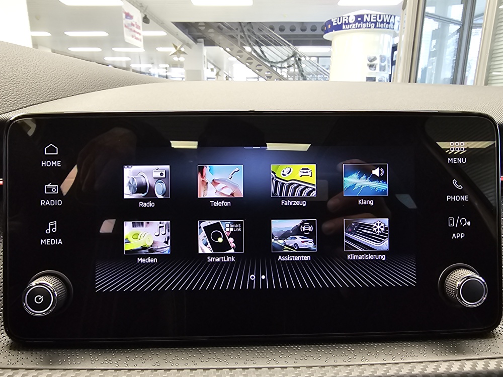 Skoda Kamiq  bei Hoffmann Automobile in Wolfsburg kaufen und sofort mitnehmen - Bild 12