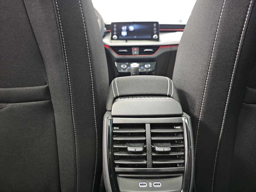 Skoda Kamiq  bei Hoffmann Automobile in Wolfsburg kaufen und sofort mitnehmen - Bild 8