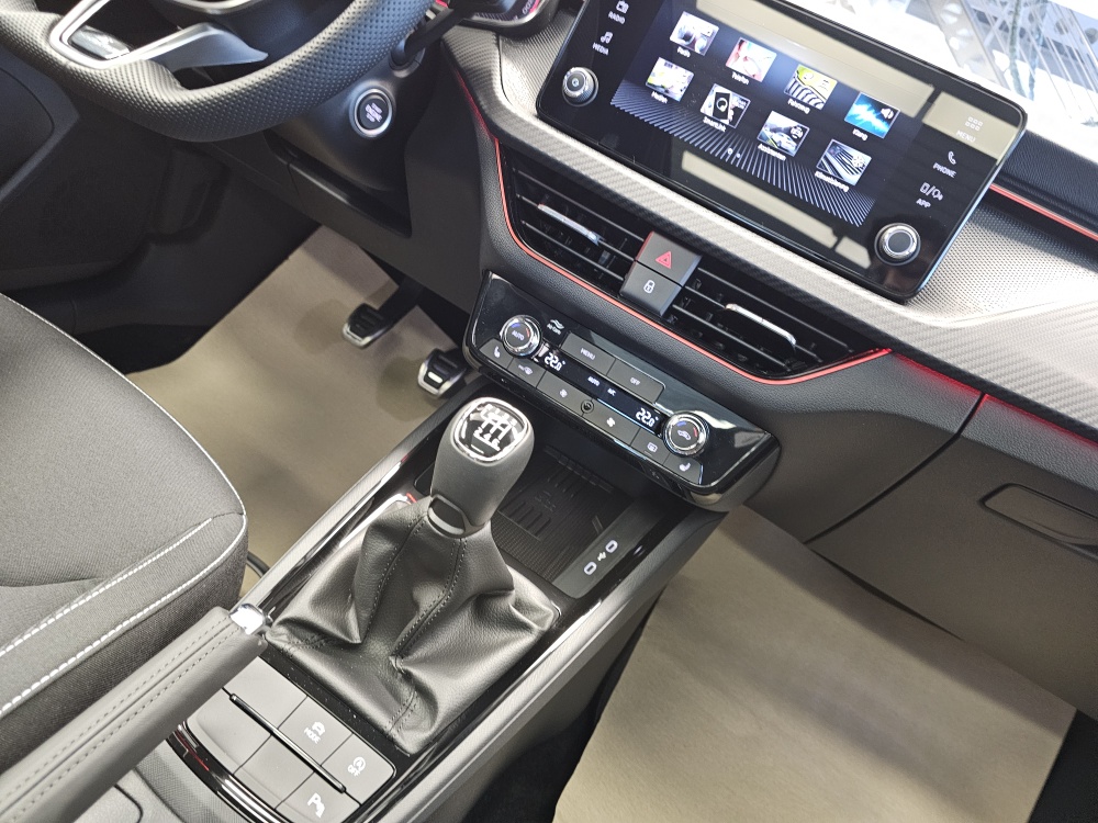 Skoda Kamiq  bei Hoffmann Automobile in Wolfsburg kaufen und sofort mitnehmen - Bild 10