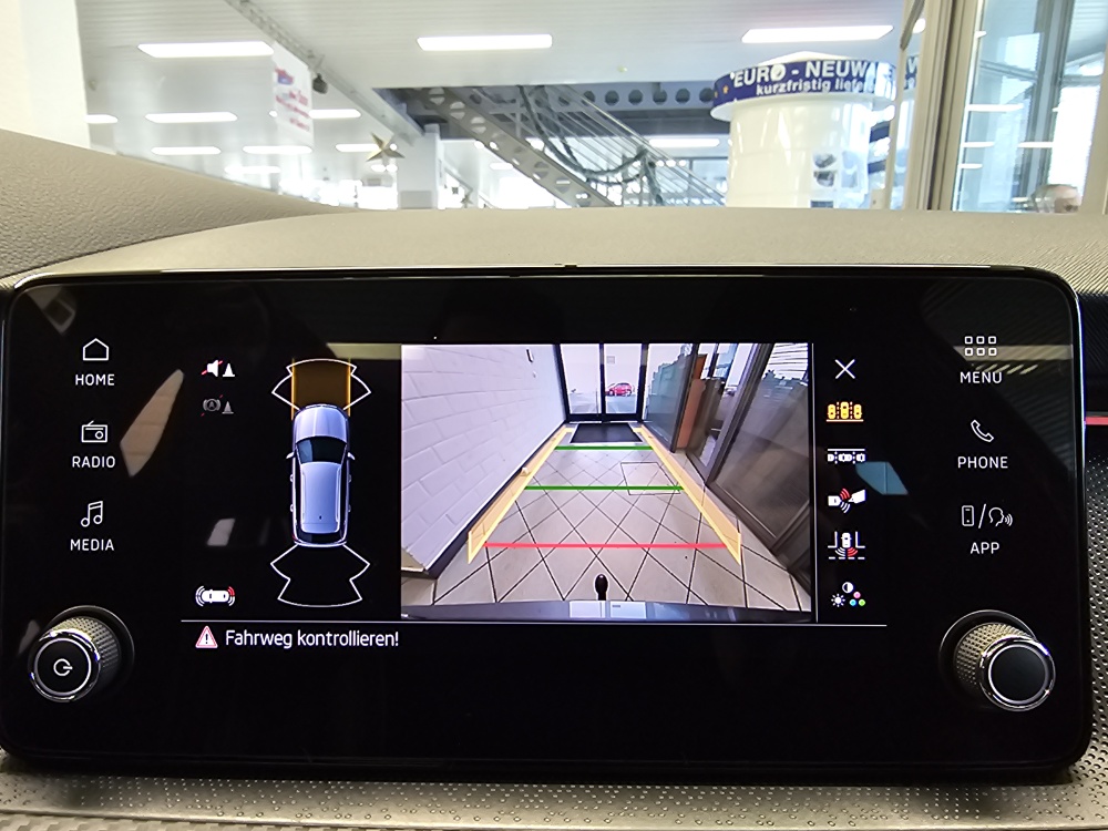 Skoda Kamiq  bei Hoffmann Automobile in Wolfsburg kaufen und sofort mitnehmen - Bild 19