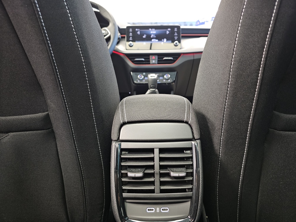 Skoda Kamiq  bei Hoffmann Automobile in Wolfsburg kaufen und sofort mitnehmen - Bild 8