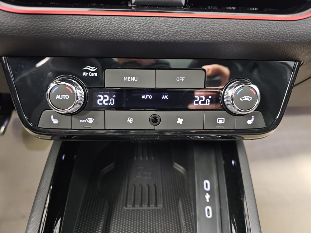 Skoda Kamiq  bei Hoffmann Automobile in Wolfsburg kaufen und sofort mitnehmen - Bild 11