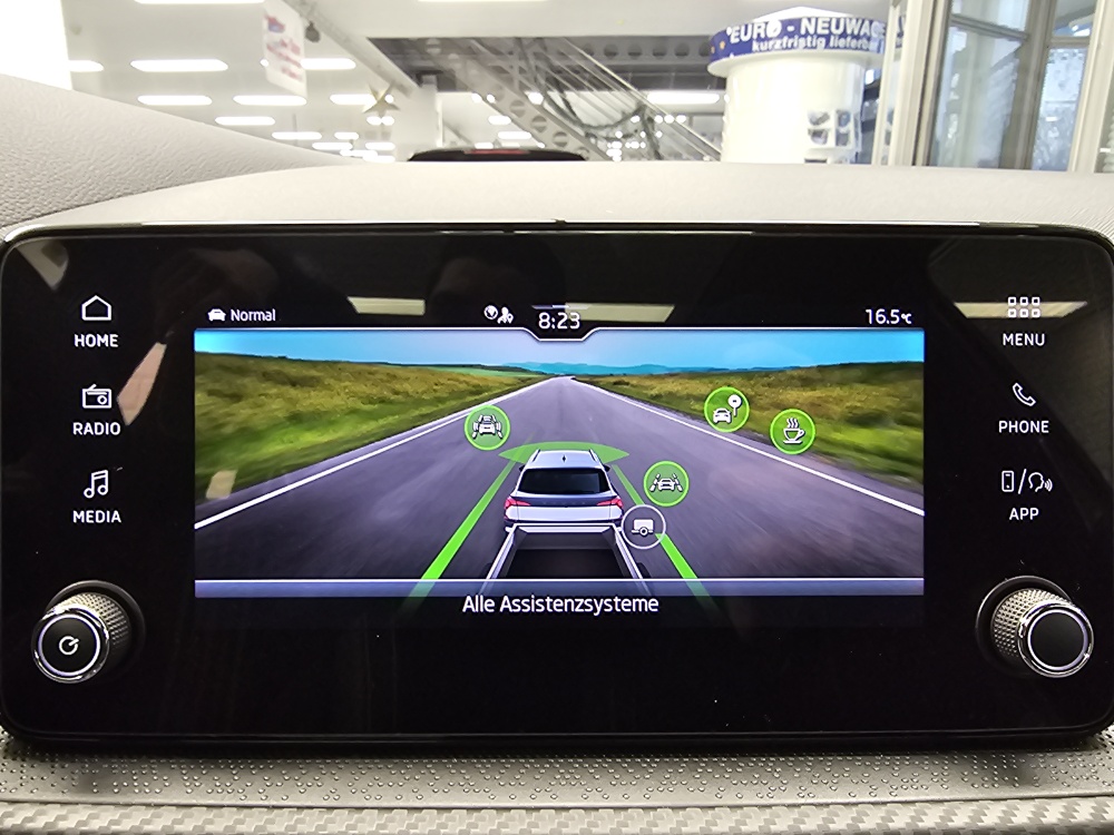 Skoda Kamiq  bei Hoffmann Automobile in Wolfsburg kaufen und sofort mitnehmen - Bild 18