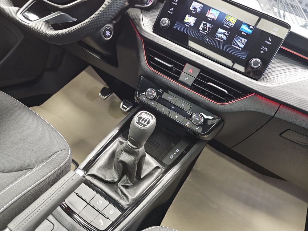 Skoda Kamiq  bei Hoffmann Automobile in Wolfsburg kaufen und sofort mitnehmen - Bild 10