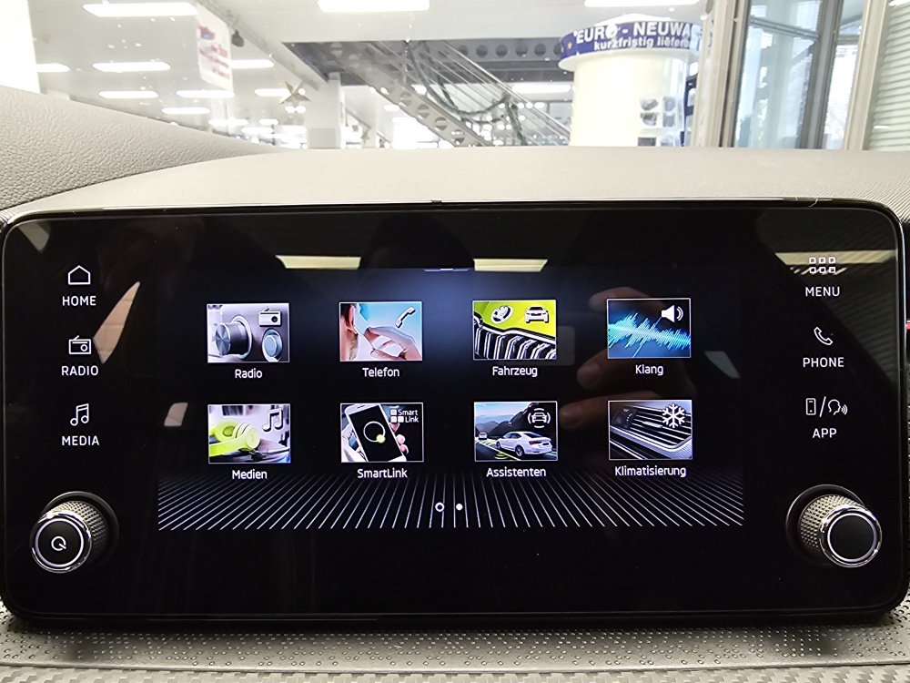 Skoda Kamiq  bei Hoffmann Automobile in Wolfsburg kaufen und sofort mitnehmen - Bild 12