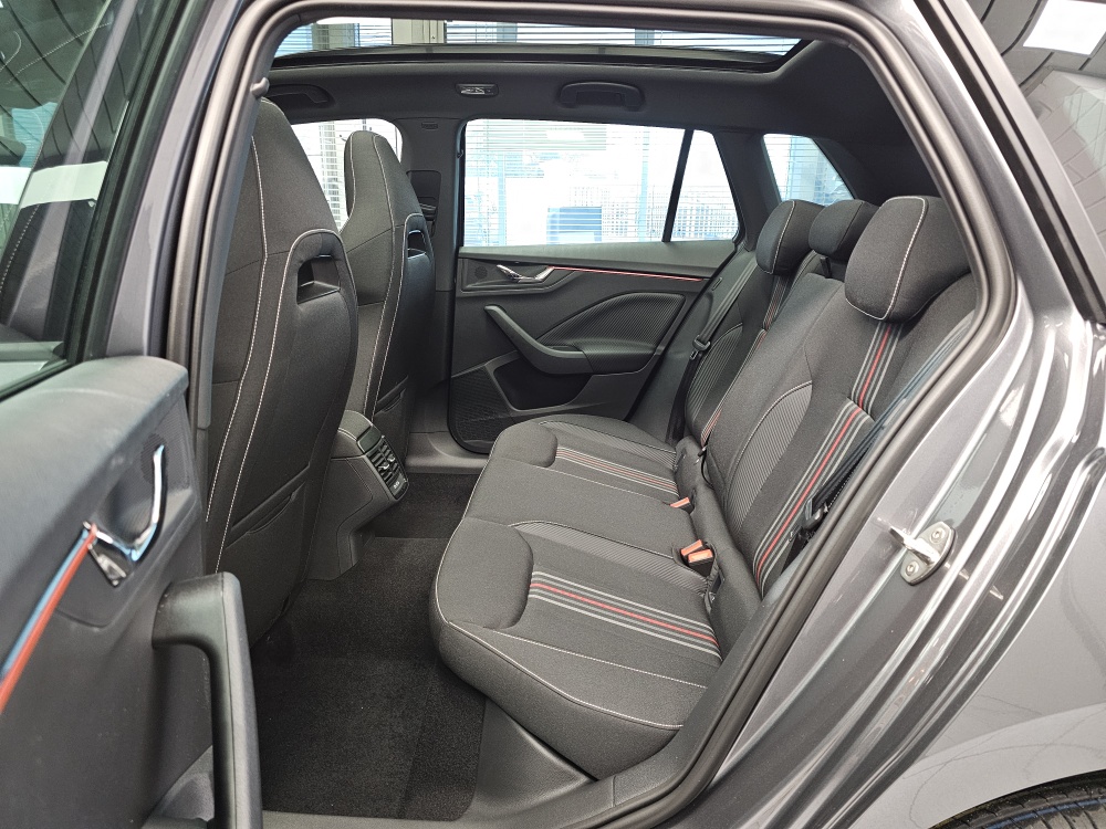 Skoda Kamiq  bei Hoffmann Automobile in Wolfsburg kaufen und sofort mitnehmen - Bild 6