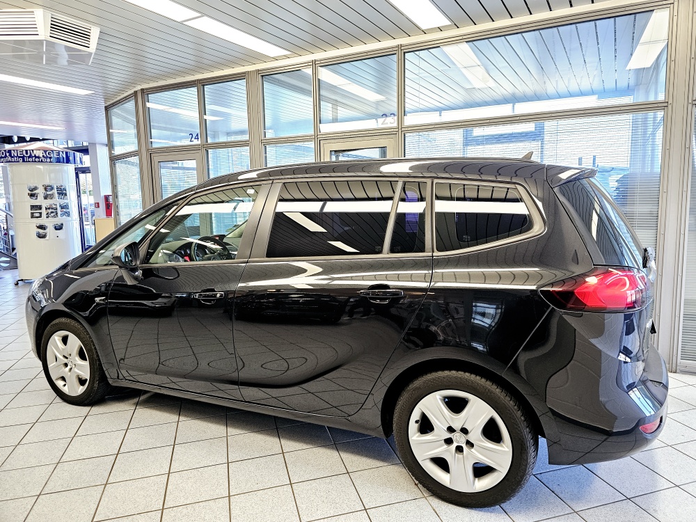 Opel Zafira Tourer  bei Hoffmann Automobile in Wolfsburg kaufen und sofort mitnehmen - Bild 15
