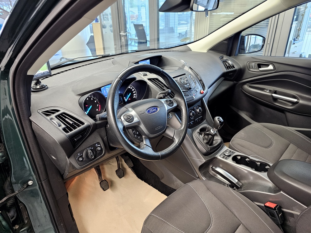 Ford Kuga  bei Hoffmann Automobile in Wolfsburg kaufen und sofort mitnehmen - Bild 15