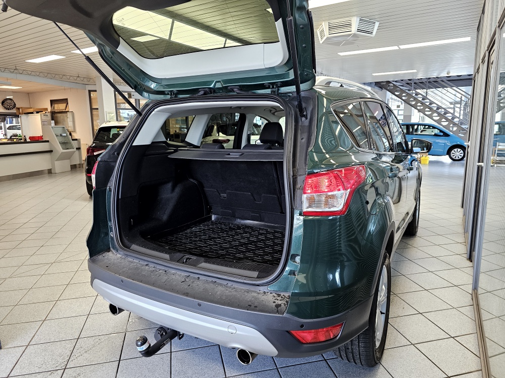 Ford Kuga  bei Hoffmann Automobile in Wolfsburg kaufen und sofort mitnehmen - Bild 2