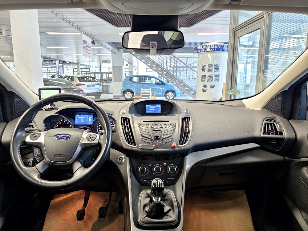 Ford Kuga  bei Hoffmann Automobile in Wolfsburg kaufen und sofort mitnehmen - Bild 6