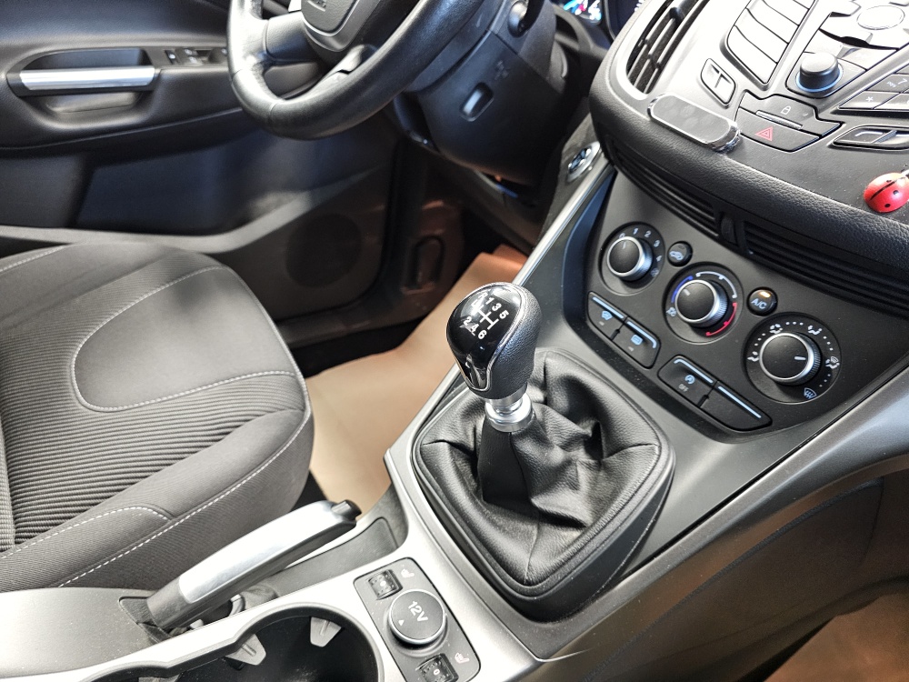Ford Kuga  bei Hoffmann Automobile in Wolfsburg kaufen und sofort mitnehmen - Bild 7
