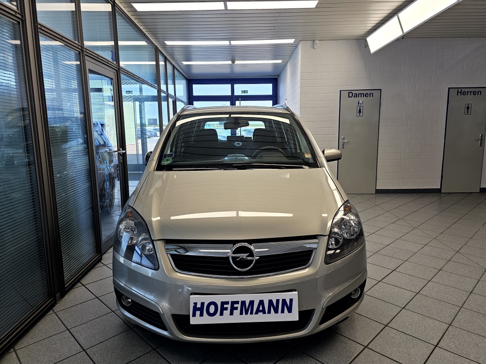 Opel Zafira  bei Hoffmann Automobile in Wolfsburg kaufen und sofort mitnehmen - Bild 16