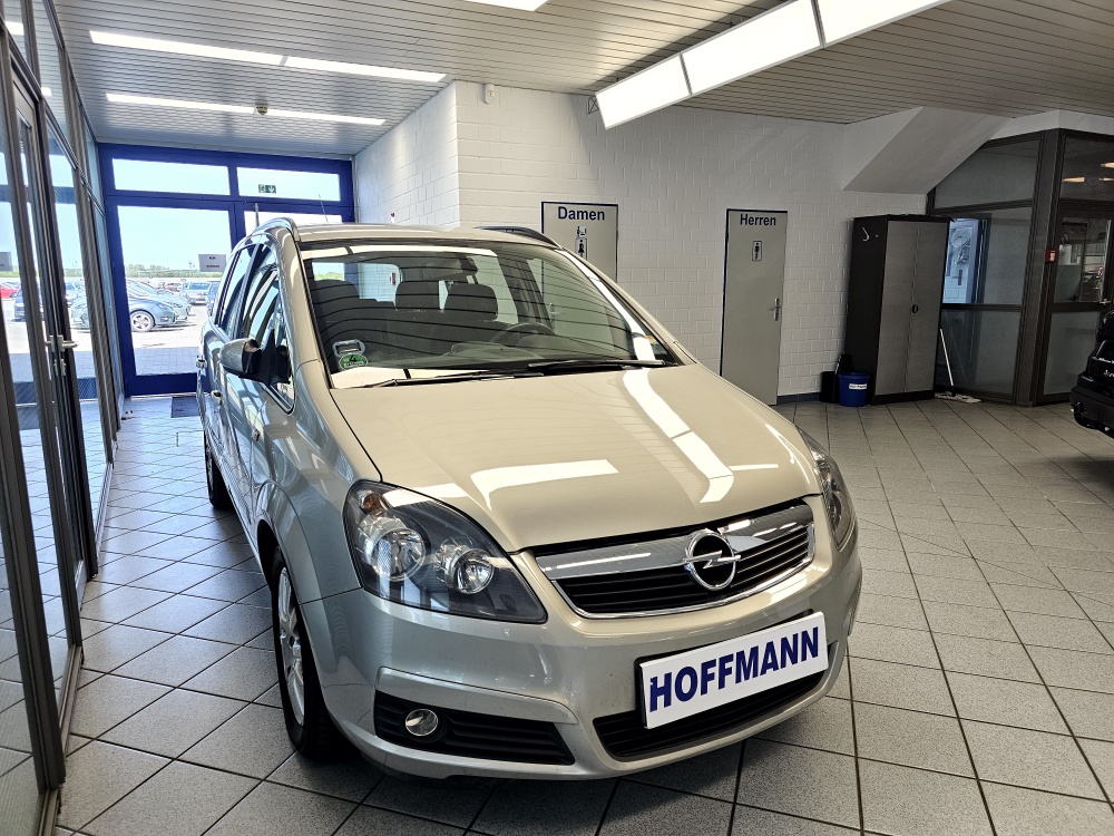 Opel Zafira  bei Hoffmann Automobile in Wolfsburg kaufen und sofort mitnehmen - Bild 17