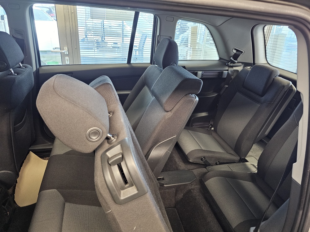 Opel Zafira  bei Hoffmann Automobile in Wolfsburg kaufen und sofort mitnehmen - Bild 3